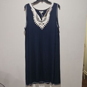 Max Studio Embroidered Crochet V-Neck Sleeveless Navy dress size 1X
